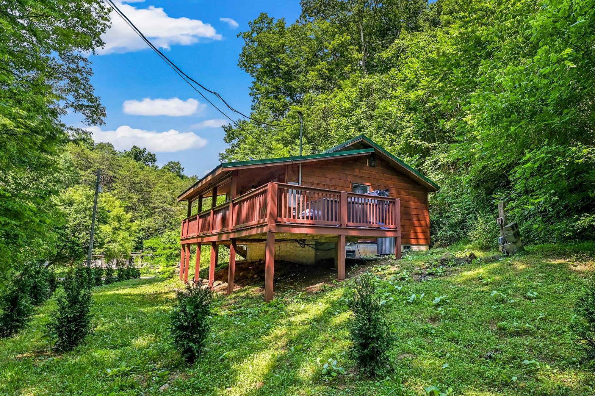 Smoky Mountains Hut Tub Cabin Dog Friendly Sevierville Ngoại thất bức ảnh